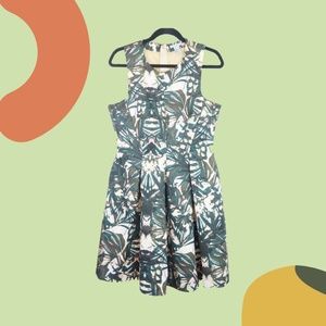 H&M Pleated Green Floral Structured Woven Dress with Pockets